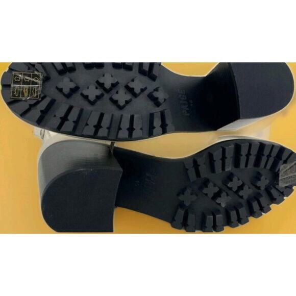 PAIGE Christie Chunky Leather Booties Boots in Bone size 10 NWB New Excellent - Picture 5 of 6